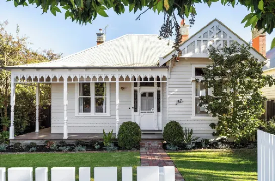 Brighton Designer Retreat Walk to Beach & Cafes