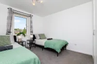 2 Bedroom Flat - Free Parking Hotels in 