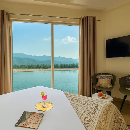 The Neeraj Ganga Rajmahal Wellness with Ganga View