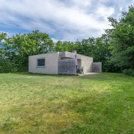 Charming Detached Bungalow for 4 People