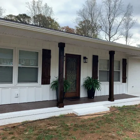Travelers Rest Treasure Pets Welcome    Sleeps 8 3 Bedroom 2 Bath 2 King 2 Queen