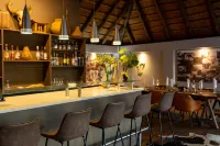 Karongwe - River Safari Lodge - bar