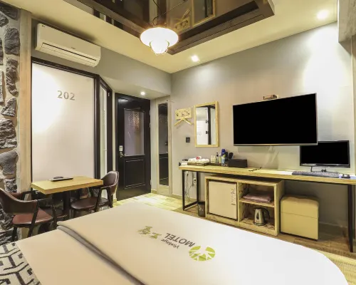 Daegu Duryu Ilwol Hotels near Duryu Station