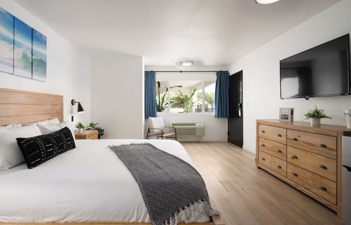 The Surfbreak Hotel
