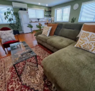 Atherton Apartment with Views and Breakfast Hamper