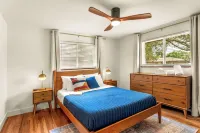 Modern Retreat w/ Hot Tub, Peloton, Gym, and BBQ