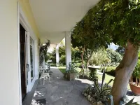 Chalet by Lake Maggiore with Garden Views Hotels in Verbania