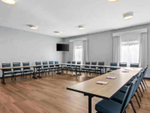 Spark by Hilton La Grange Hotels in Oldham County