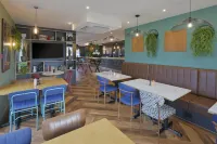 Travelodge Milton Keynes Bletchley - Bữa sáng