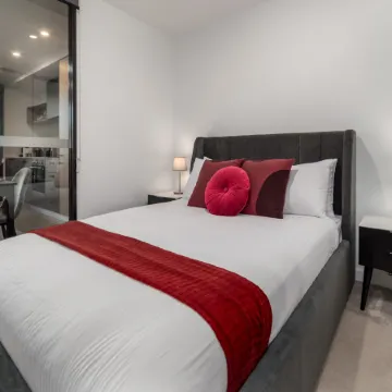 Modern 1-Bed Apartment With Pool And Sauna