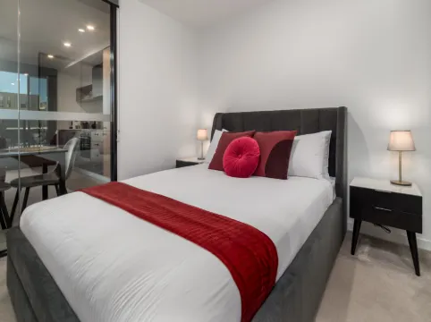 Modern 1-Bed Apartment With Pool And Sauna