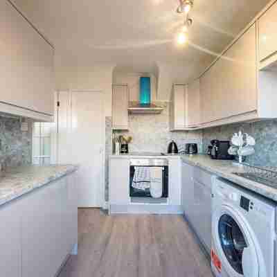 House - Sleeps 7 Private Garden & Parking Others