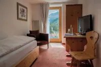 Hotel Bernina Hotels in Pontresina