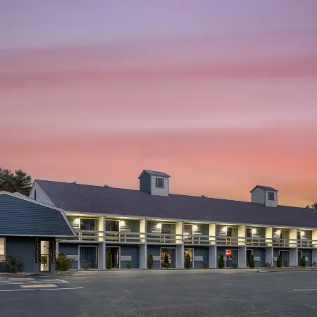 Yankee Clipper Inn, SureStay Collection by Best Western