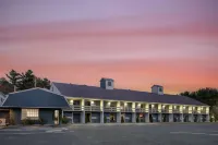 Yankee Clipper Inn, SureStay Collection by Best Western