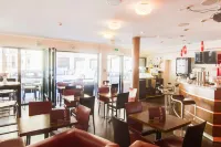 Hotel Vis à Vis - bar