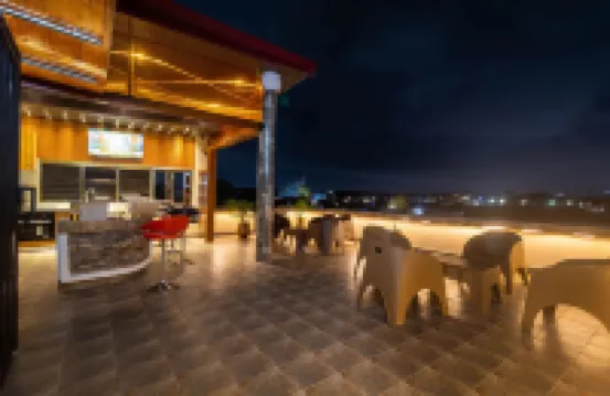 ควอดส์ วิลลา