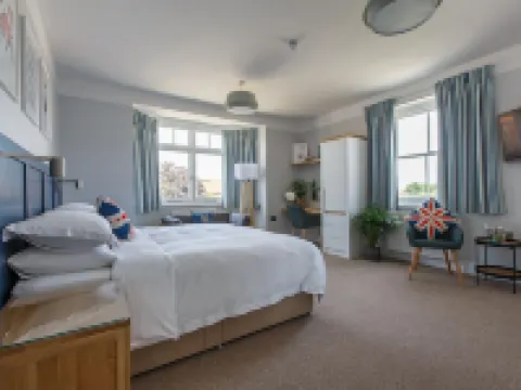 The Ship Inn Hotels in North Norfolk District