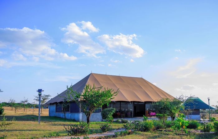 Endeem Mara Resort
