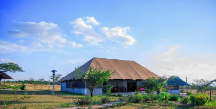 Endeem Mara Resort Hotels in 