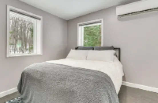 6 Mi to Boyne Mtn: Cozy & Private Couple's Cottage