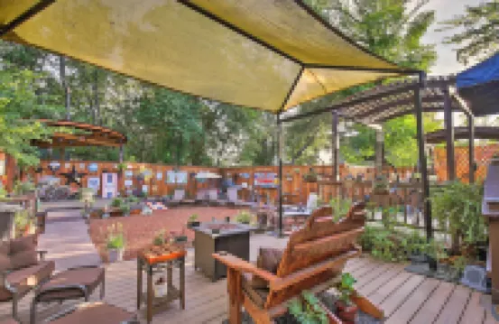 聖安東尼奧租賃帶庭院：步行至河濱步行道