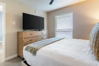 Landing Apartments Near AT&T Stadium & Six Flags