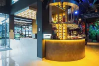 Hotel Black Tower Premium - С баром