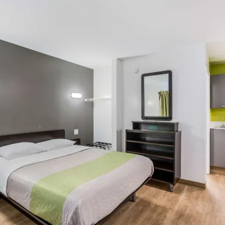 Studio 6 Extended Stay - Jacksonville, FL - South