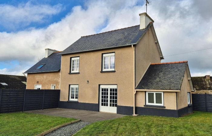 Terraced Country House Near Sea