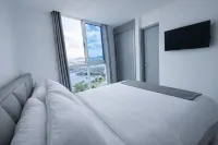 Private Ocean-View Room in Premium Balboa Building Hotels in 