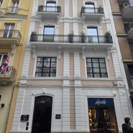 Sparano Palace