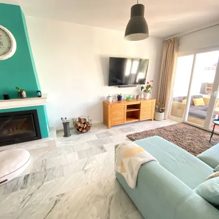 Modern Townhouse 7min walk beach and 15 to Duquesa