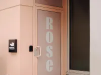 Rose - Hotel Invisible Hotels near Hotel du Parlement