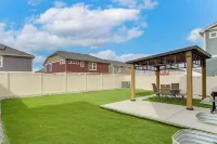 Modern Aurora Home 17 Mi to Downtown Denver!