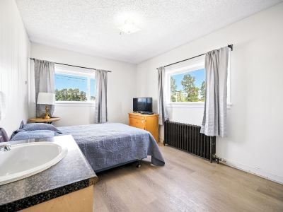 Turf Hotel