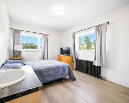 Turf Hotel サリーのホテル