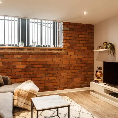 Mezzanine Apt   Free Parking   Near Bradford Centre   Leeds