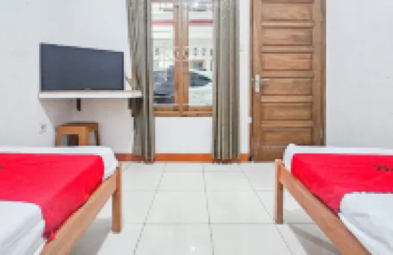 RedDoorz Syariah Near Citimall Sukabumi