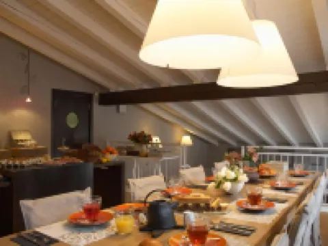 Hotel Village Hotel a Quart