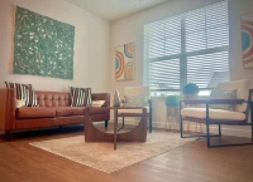 工作者友好，洗衣機/烘乾機，健身房，泳池，優越位置