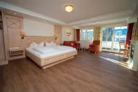 Hotel Filser - balcony