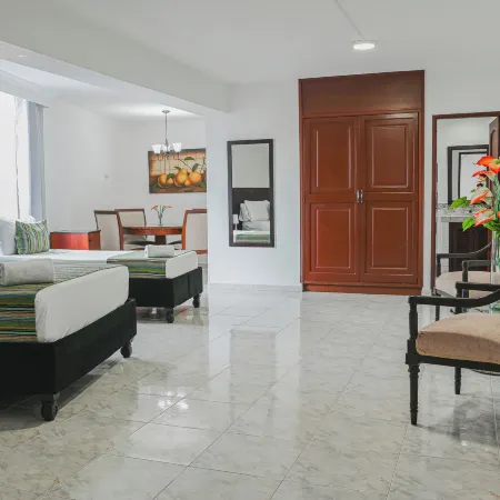 Tama Hotel Granada Real Cali