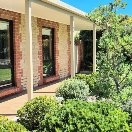 RELAX on Ryan @Robe - 2min walk to Town+Beach 🏖 Fantastic location! Отели в г. Роб