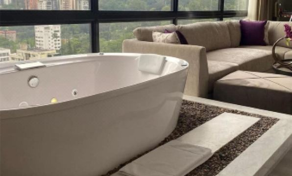 Bluedoors York Luxury Suites