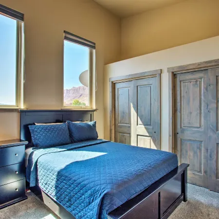 Upscale Moab Townhome w/ Hot Tub: 20 Min to Arches