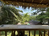Amornkeeree Khao Sok Camping - Mountain view