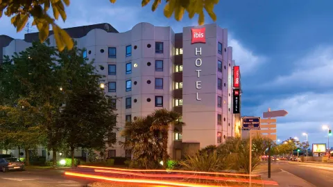 Ibis Tours Centre Gare in Турс