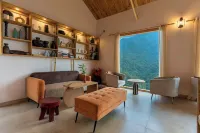Seclude Pangot, Perch