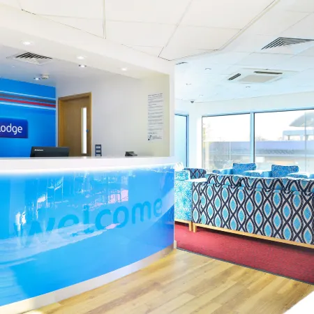 Travelodge Birmingham Maypole Отели рядом с достопримечательностью «Сайрхолл Милл»